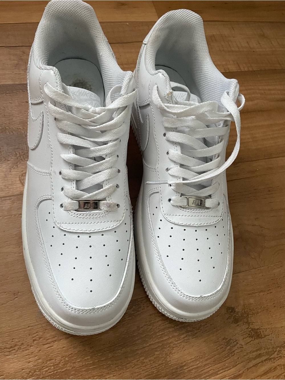 Men’s Nike Air Force One size 11 white